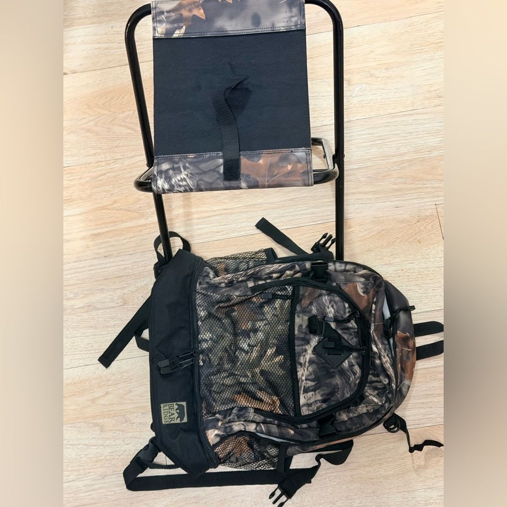 Bear Ridge Camo Hiking or Hunting Backpack with Metal Frame Folding - Picture 5 of 5